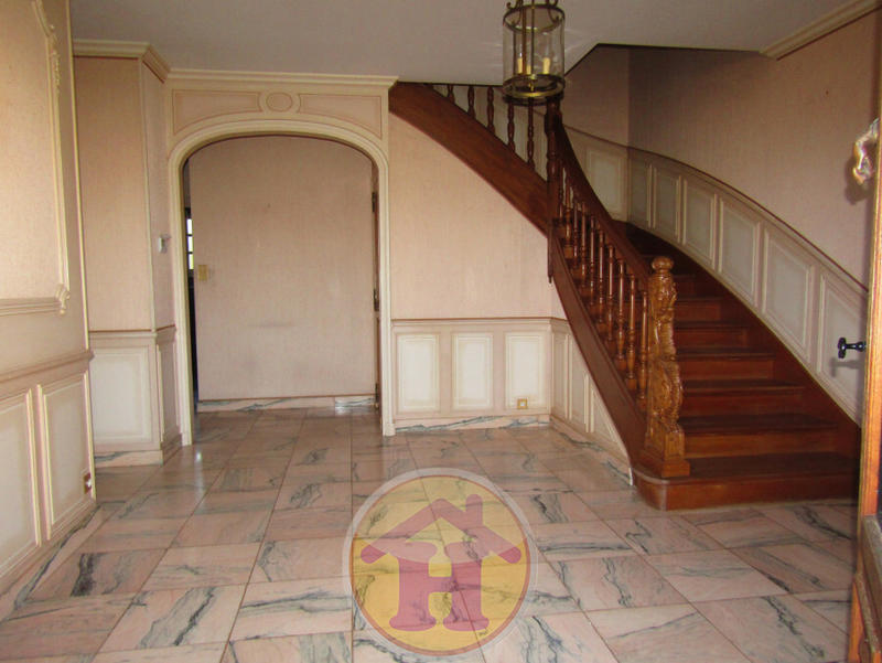 Maison - 162 m² - 6 pièces