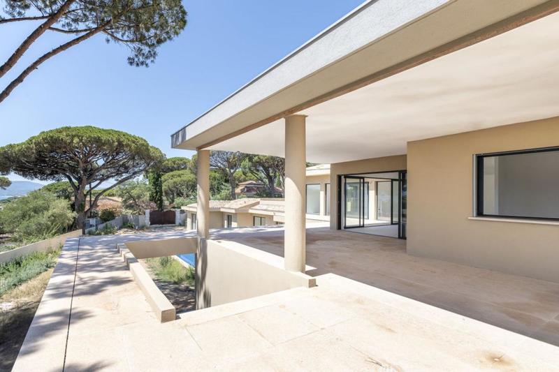 Villa - 488 m² - 8 pièces