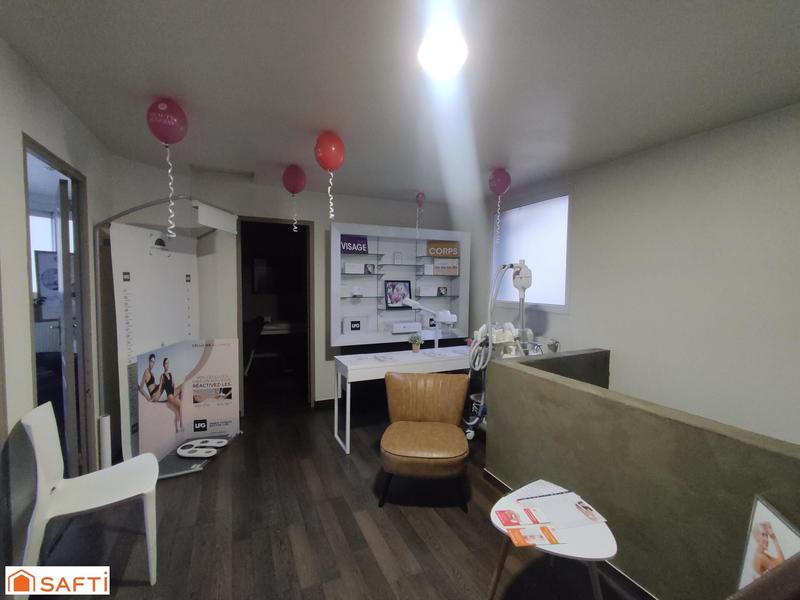 Local commercial - 100 m² - 10 pièces