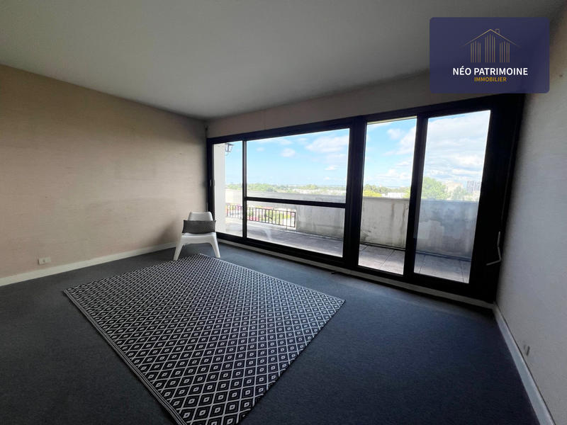 Appartement - 140 m² - 6 pièces