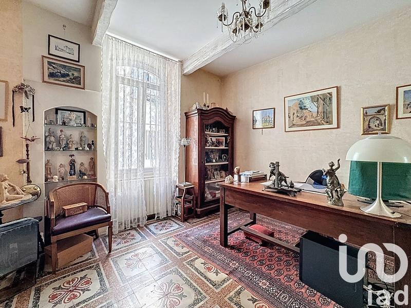 Maison - 180 m² - 8 pièces