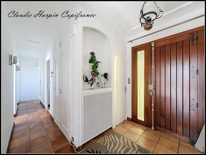 Maison - 220 m² - 8 pièces