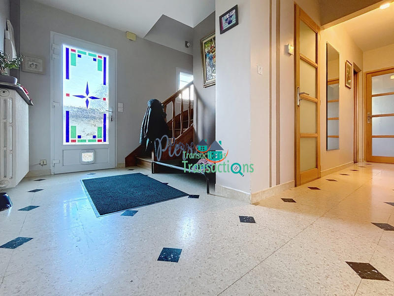 Maison - 157 m² - 6 pièces