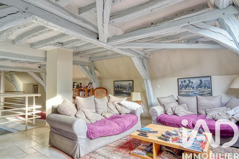 Maison - 376 m² - 9 pièces