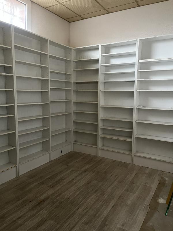 Local commercial - 117 m² - 3 pièces