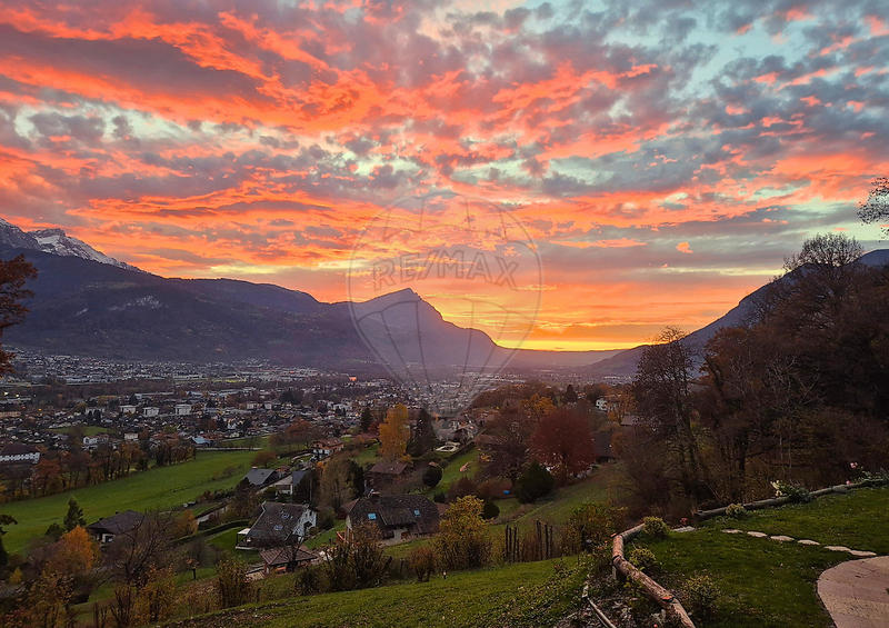 Maison - 183 m² - 5 pièces