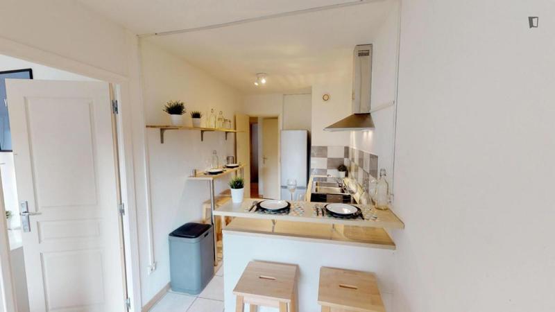 Chambre - 11 m² - 4 pièces