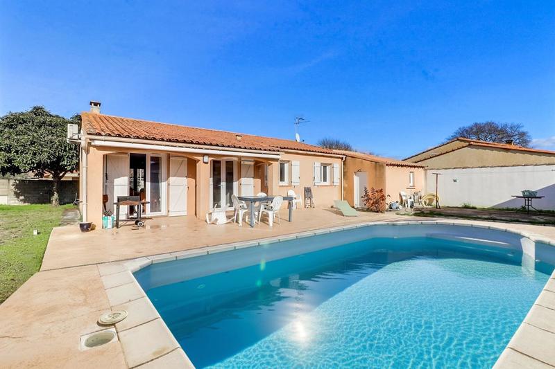 Villa - 90 m² - 4 pièces