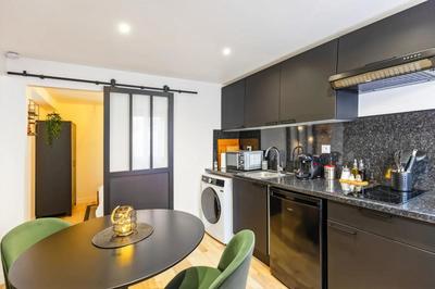 Maison - 160 m² - 10 pièces