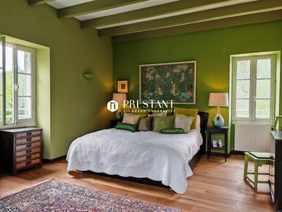 Demeure - 524 m² - 13 pièces