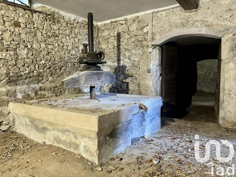 Maison - 257 m² - 9 pièces