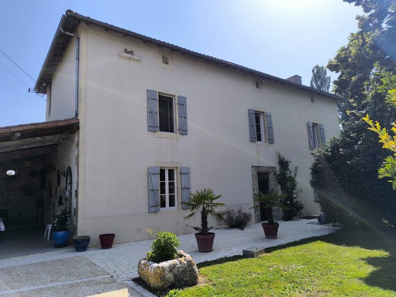 Maison - 186 m² - 5 pièces