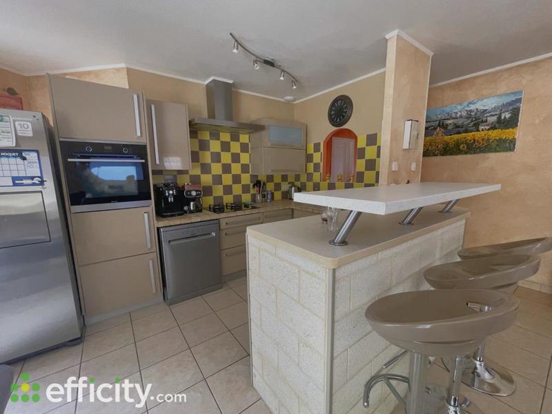 Maison - 120 m² - 6 pièces