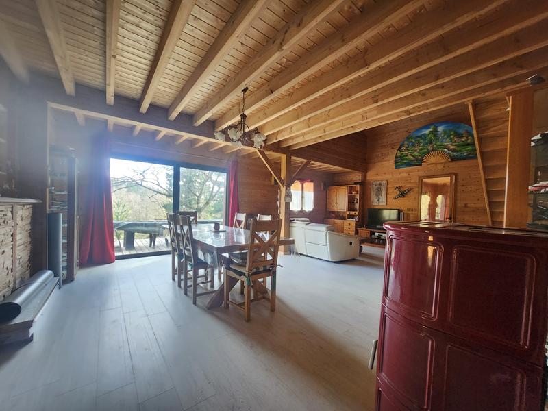 Maison - 175 m² - 7 pièces