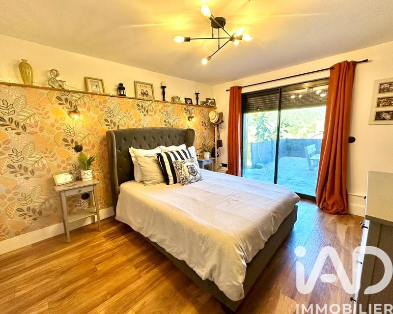 Châlet - 339 m² - 13 pièces