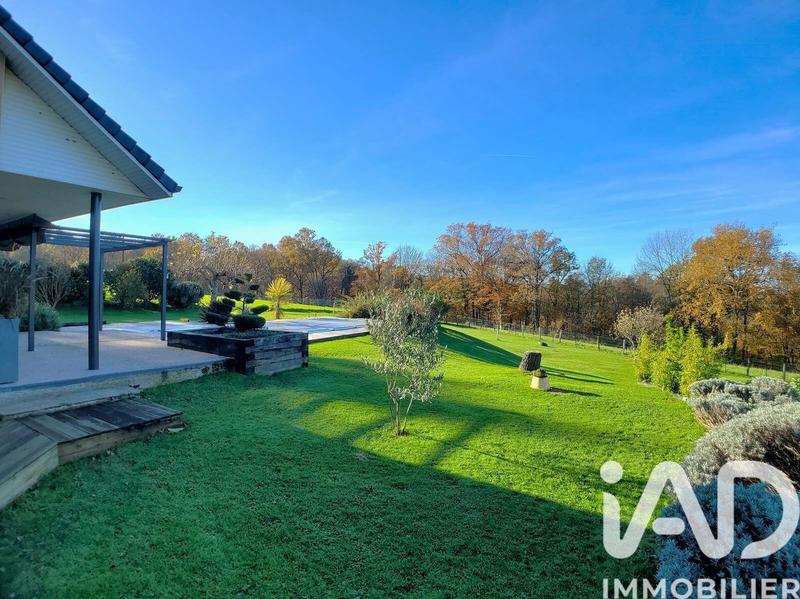 Maison - 141 m² - 7 pièces