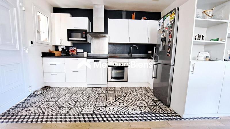 Maison - 106 m² - 6 pièces