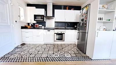 Maison - 106 m² - 6 pièces