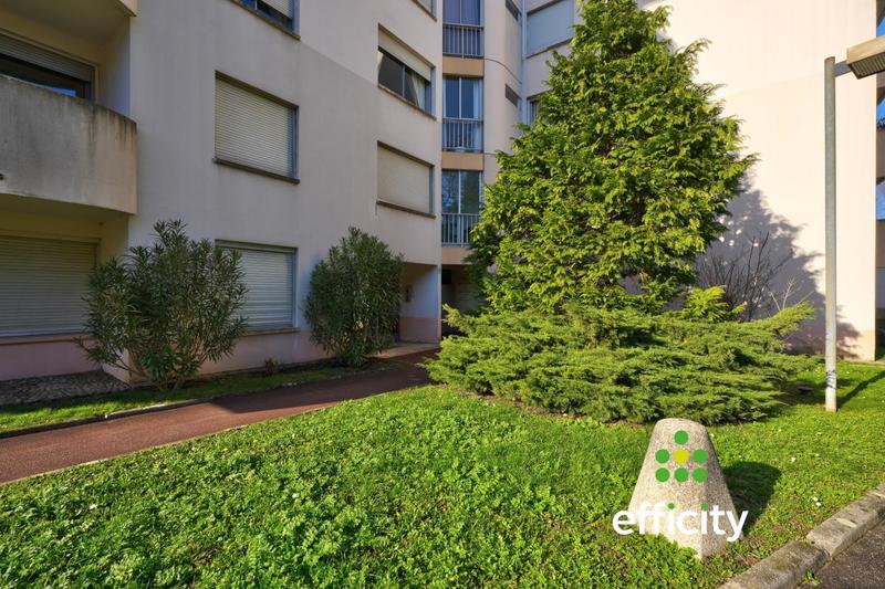 Appartement - 97 m² - 5 pièces