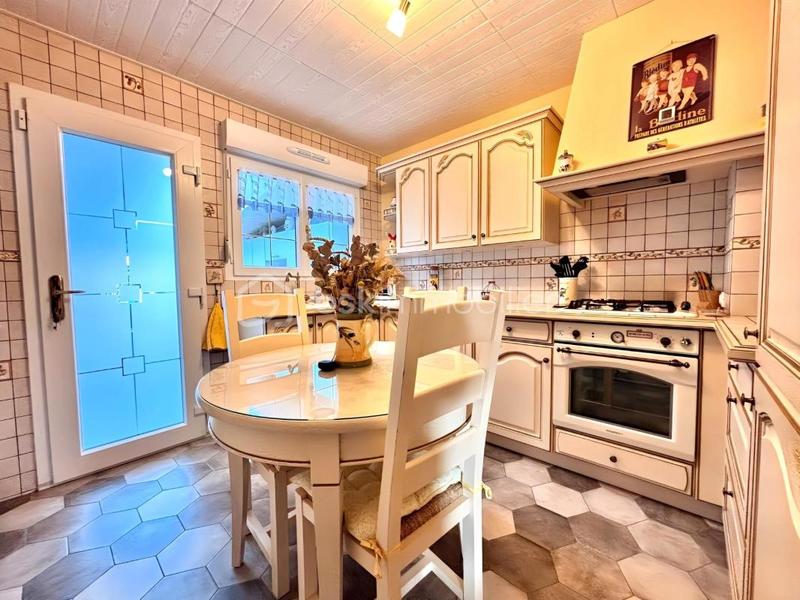 Maison - 101 m² - 6 pièces