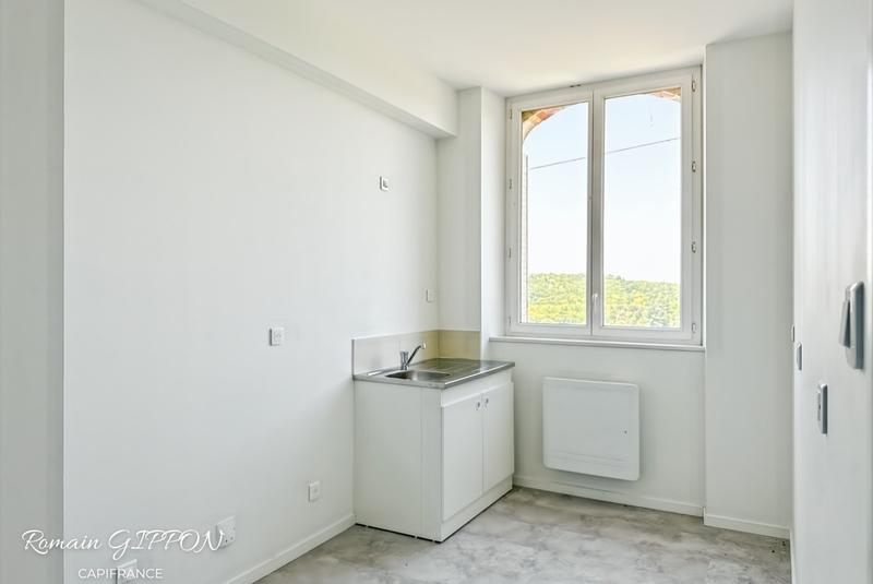 Maison - 215 m² - 9 pièces