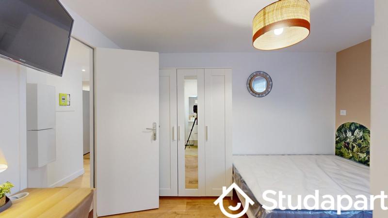 Chambre - 12 m² - 1 pièce