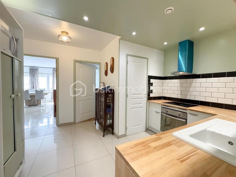 Appartement - 75 m² - 4 pièces