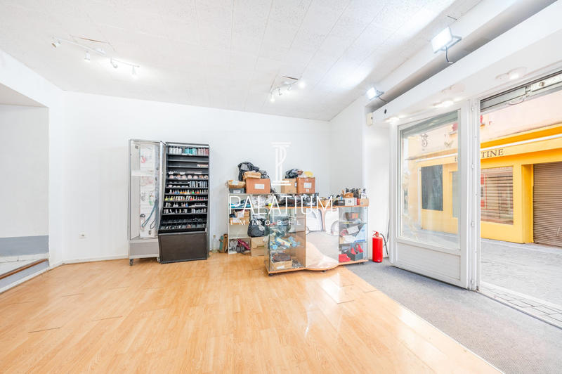 Fonds de commerce - Magasins - 43 m²
