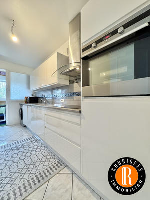 Appartement - 75 m² - 4 pièces