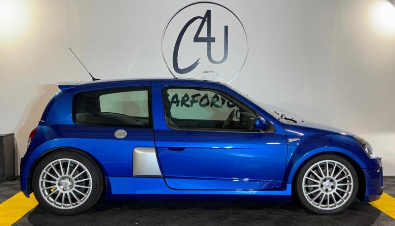 Renault Clio II Phase 2 V6 3.0i 255ch n°18/1309, Régulateur de vitesse, Climatisation, Feux xénons