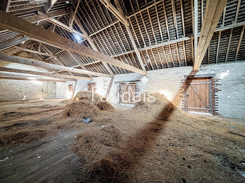 Maison - 636 m² - 3 pièces