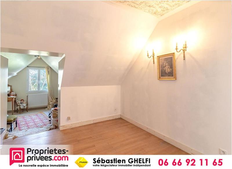 Maison - 198 m² - 11 pièces