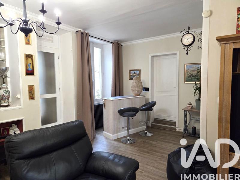 Maison - 214 m² - 9 pièces