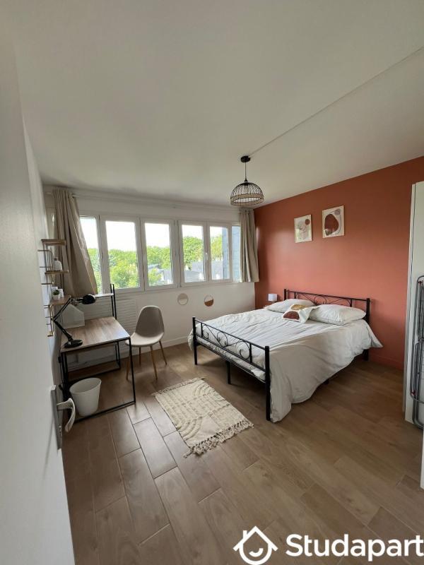 Chambre - 9 m² - 1 pièce