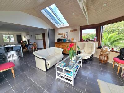 Maison - 178 m² - 5 pièces