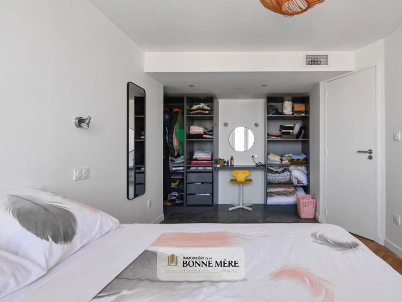 Appartement - 100 m² - 4 pièces