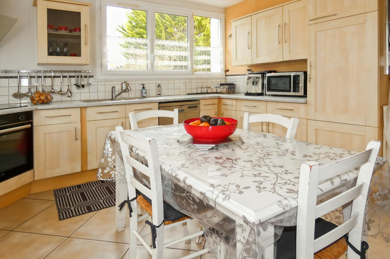 Maison - 193 m² - 8 pièces