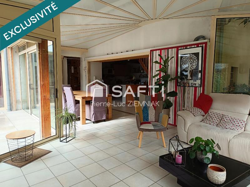 Maison - 204 m² - 7 pièces