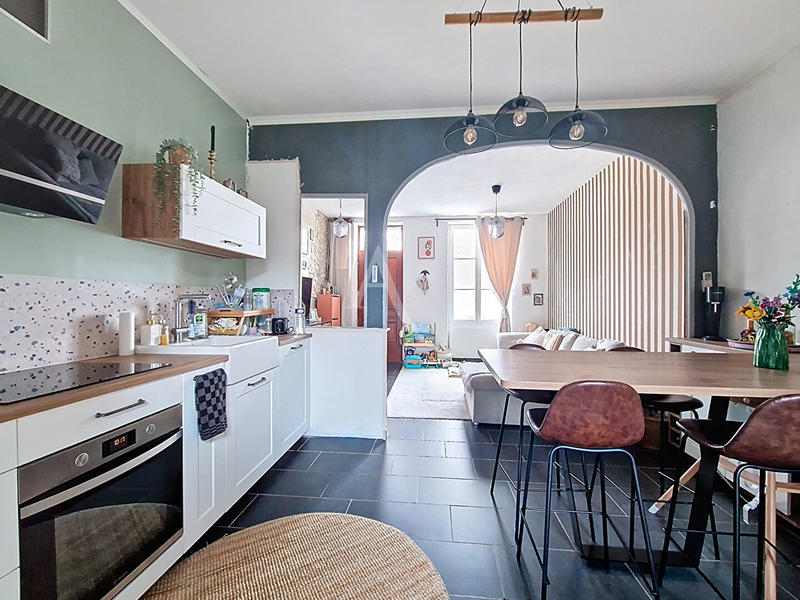 Maison - 93 m² - 4 pièces