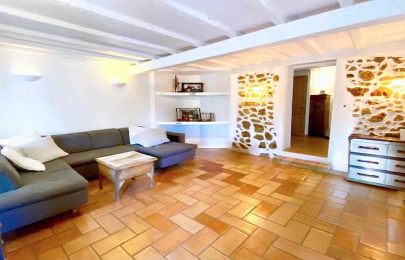 Maison - 267 m² - 8 pièces