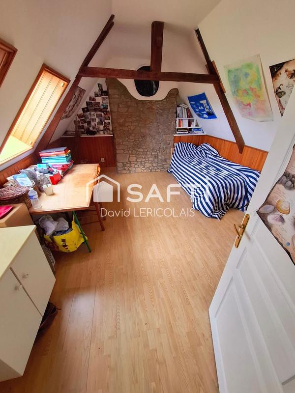 Maison - 244 m² - 10 pièces