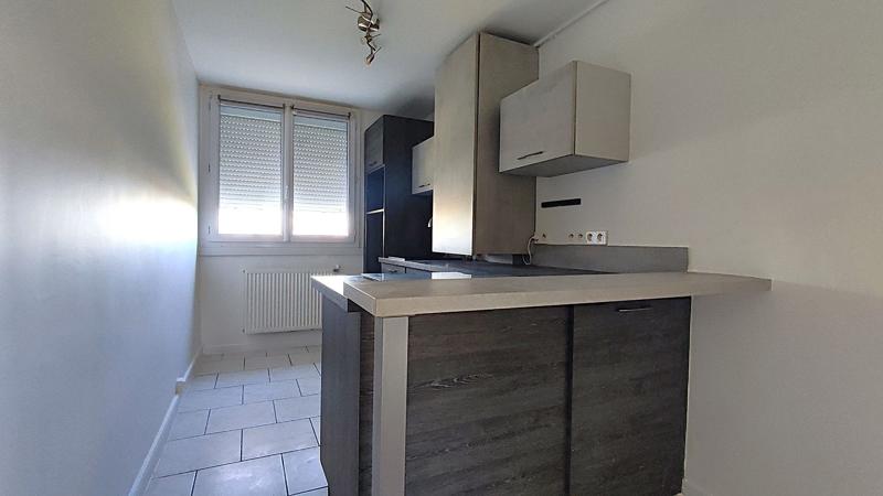 Appartement - 81 m² - 5 pièces