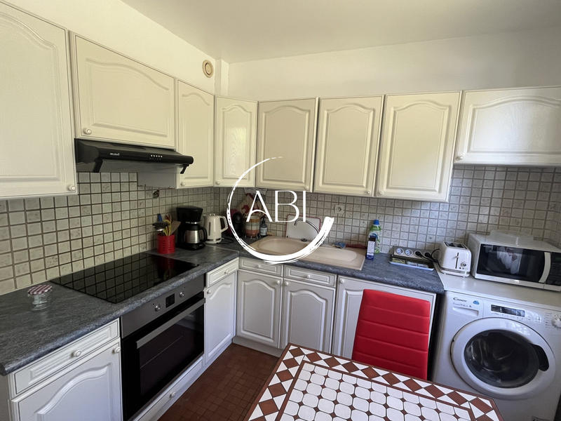 Appartement - 90 m² - 4 pièces