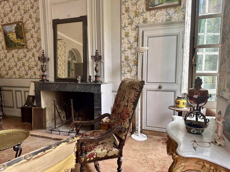 Maison - 600 m² - 22 pièces