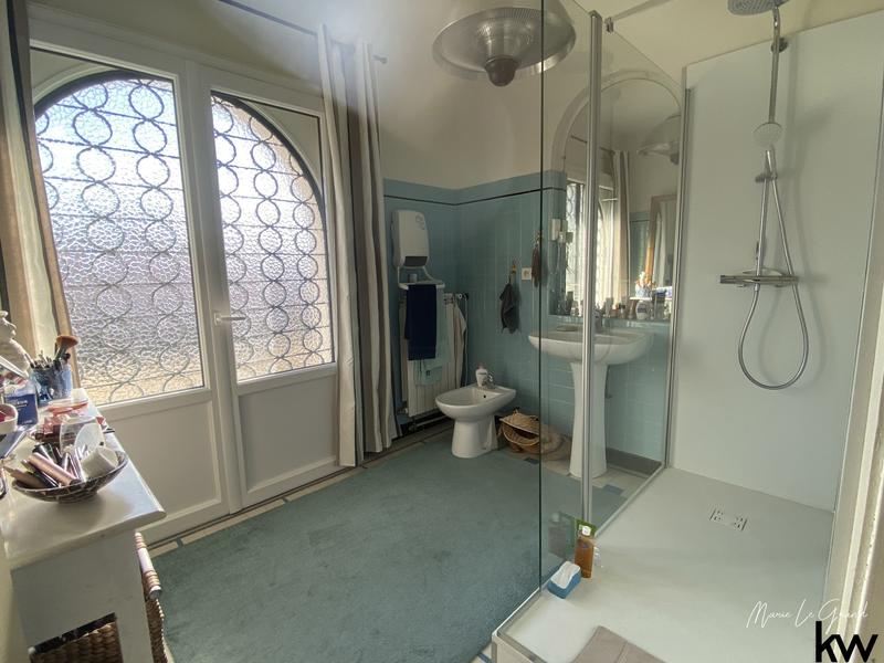 Maison - 169 m² - 7 pièces