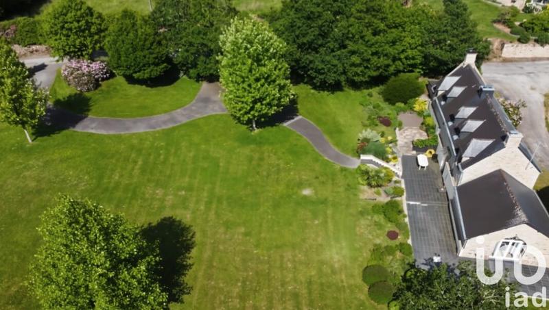 Maison - 176 m² - 7 pièces