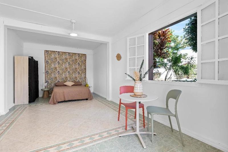 Maison - 297 m² - 14 pièces