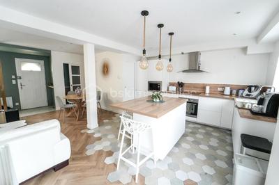 Maison - 108 m² - 6 pièces