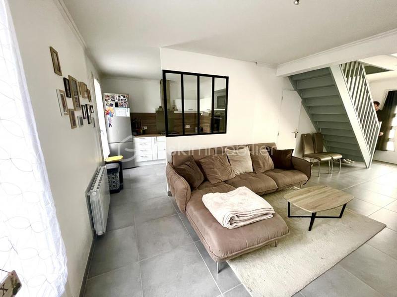 Maison - 90 m² - 5 pièces