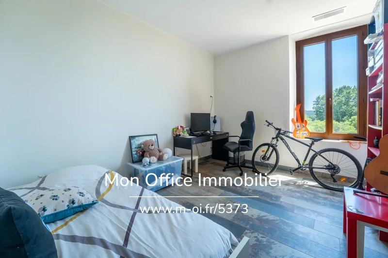 Loft - 153 m² - 5 pièces